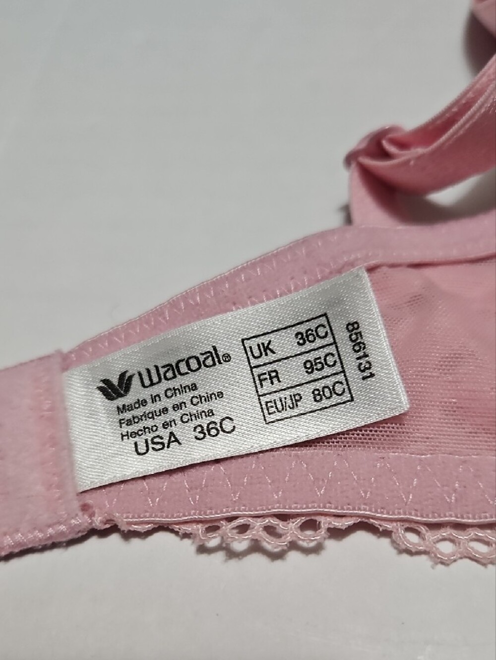Wacoal Seamless Molded Cups Pink Lace-Trim Underwire Bra Size 36C - Picture 4 of 8